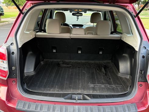 Used 2015 Subaru Forester 2.5i Premium AWD/4WD image 12