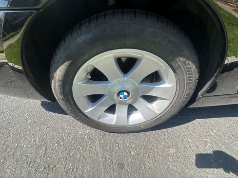 Used 2008 BMW 750i RWD image 11