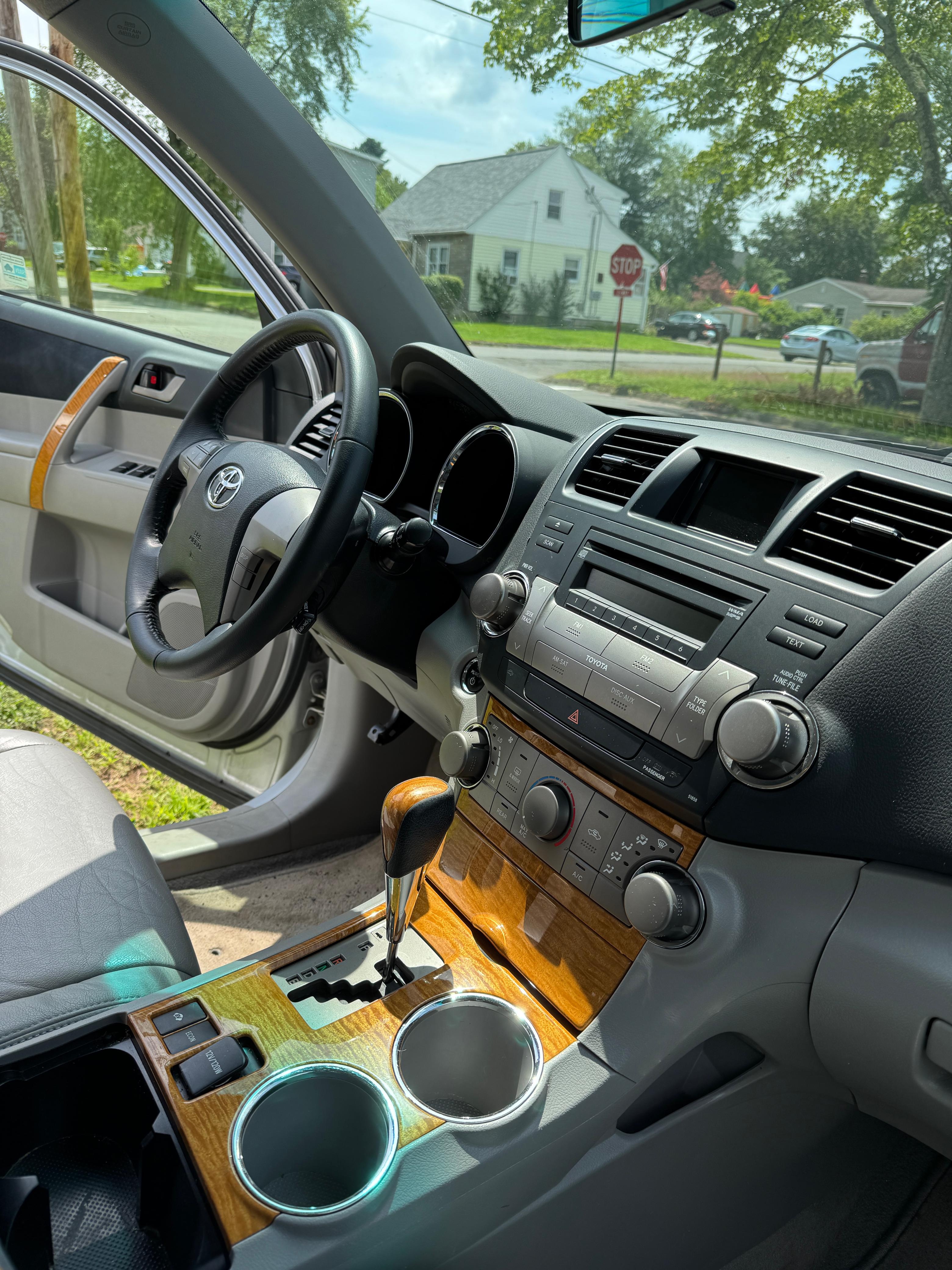 Used 2008 Toyota Highlander 4WD Hybrid image 10