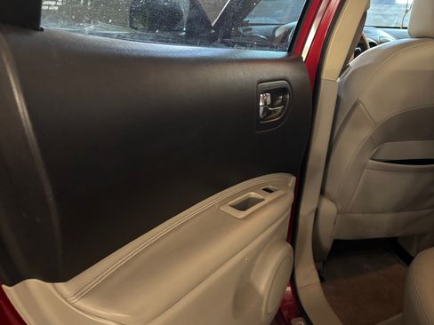 Used 2013 Nissan Rogue SL image 14