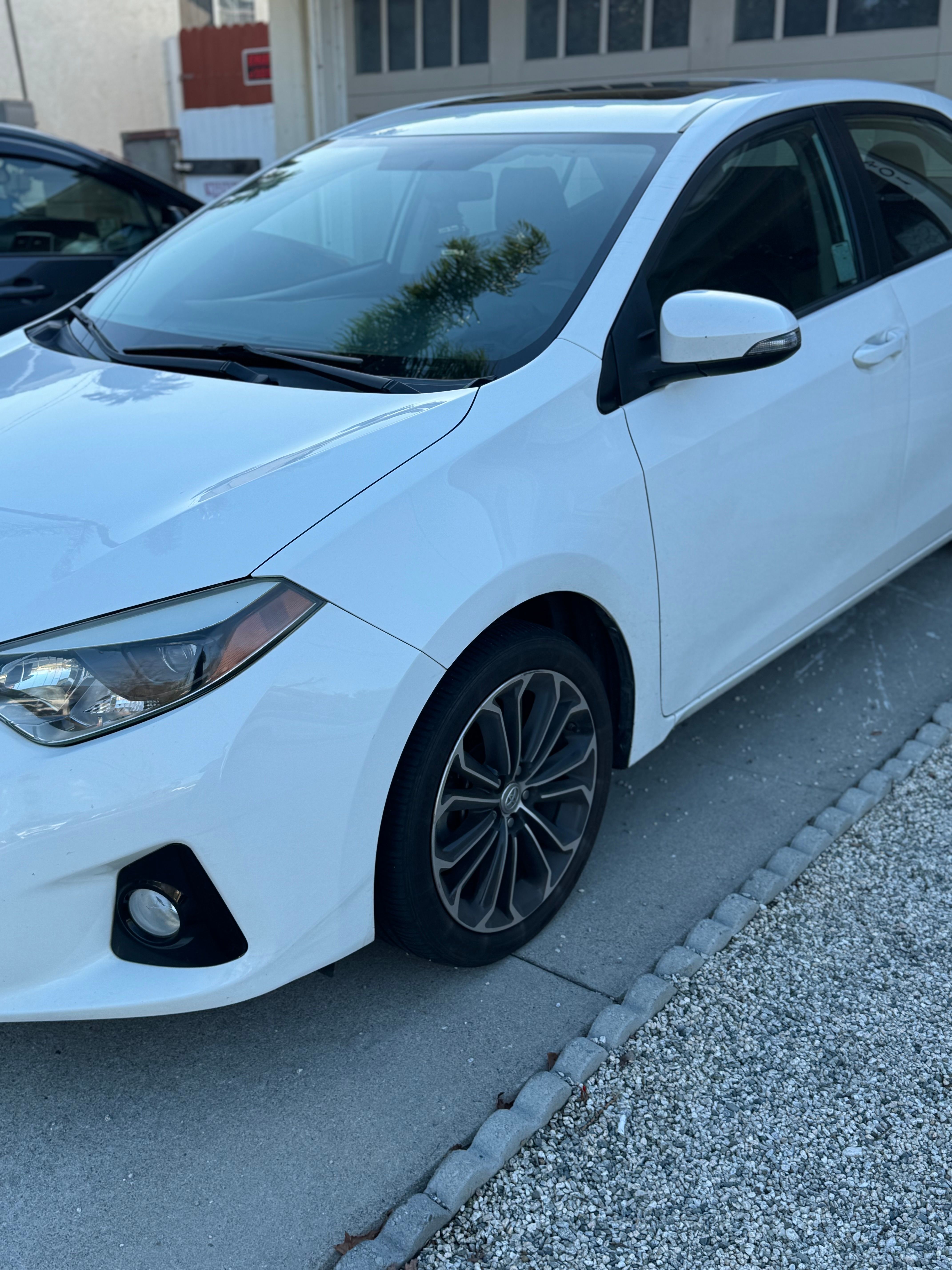 Used 2014 Toyota Corolla S Premium w/ Driver Convenience Package FWD image 2