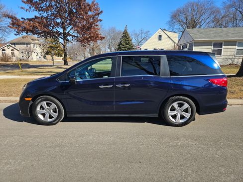 Used 2019 Honda Odyssey EX image 4