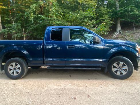 Used 2019 Ford F150 XL w/ Equipment Group 101A Mid AWD/4WD image 4