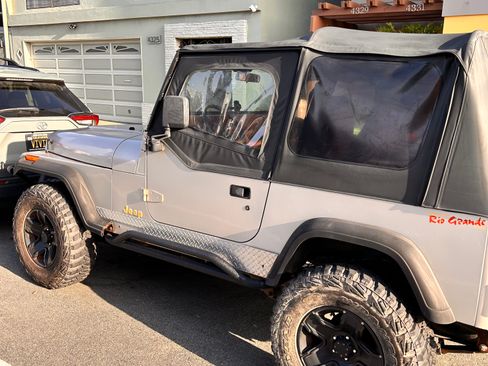 Used 1995 Jeep Wrangler Sport S image 4