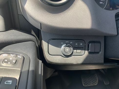 Used 2023 Mercedes-Benz Sprinter 2500 image 22