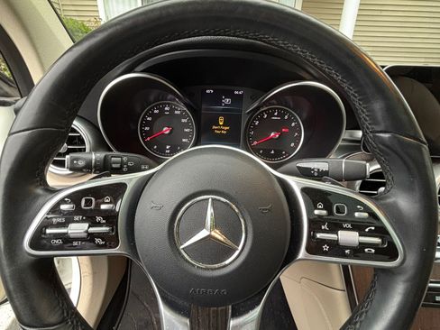 Used 2020 Mercedes-Benz GLC 300 4MATIC image 12