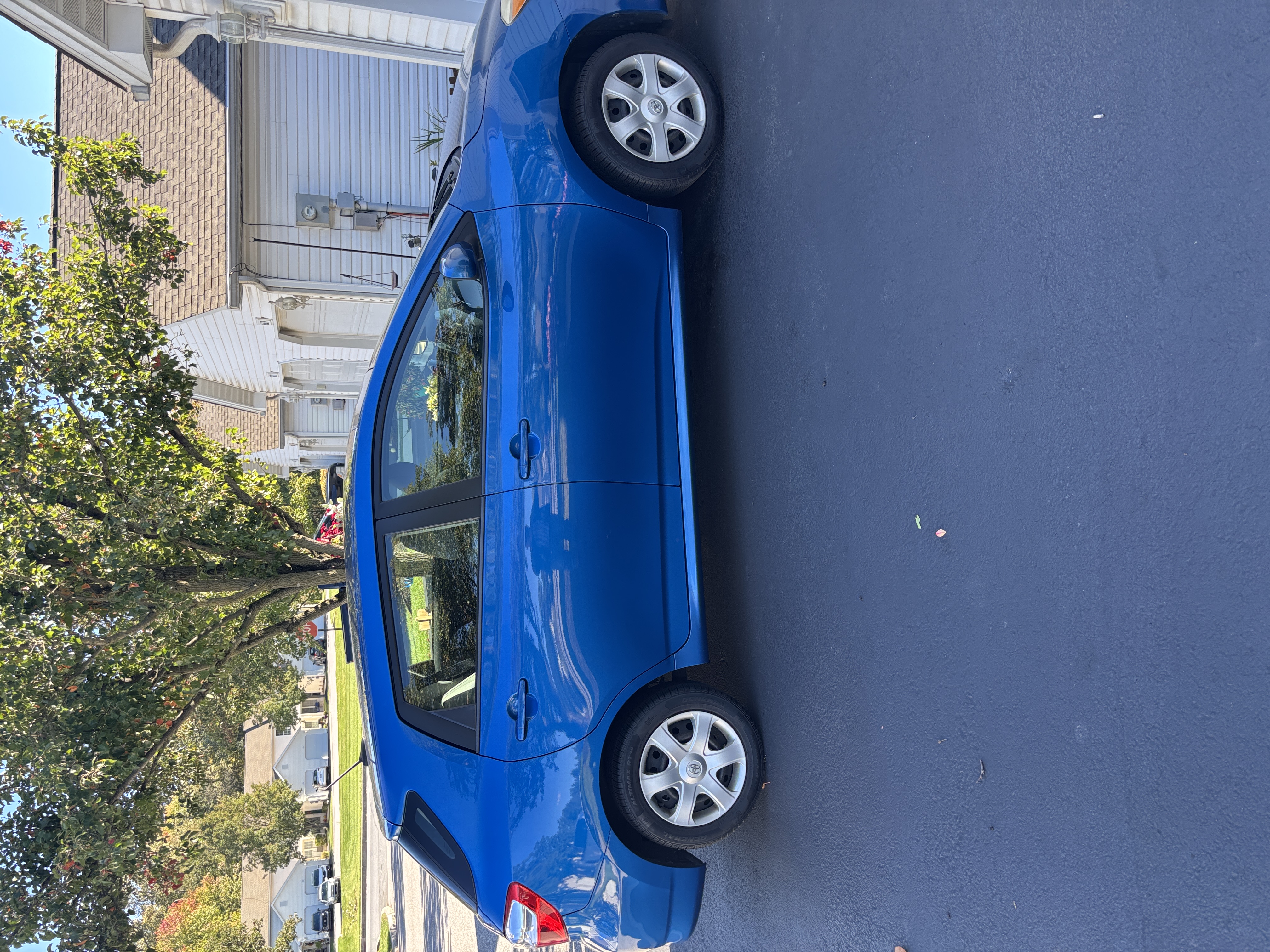 Used 2009 Toyota Matrix w/ PWR Pkg FWD image 1