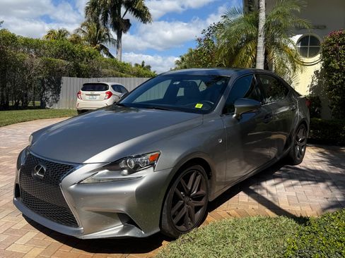Used 2015 Lexus IS 250 image 2