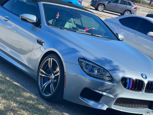 Used 2012 BMW M6 Convertible image 6