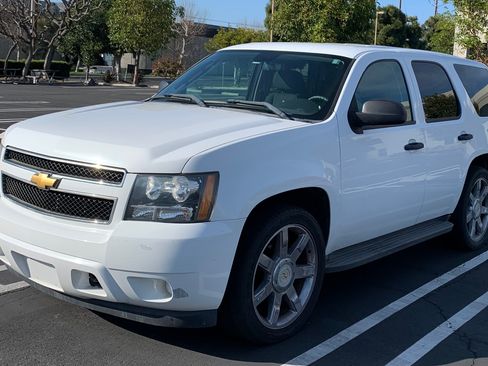 Used 2013 Chevrolet Tahoe 2WD image 2