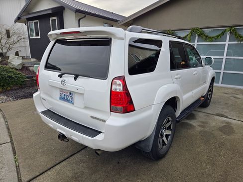 Used 2007 Toyota 4Runner Limited image 10