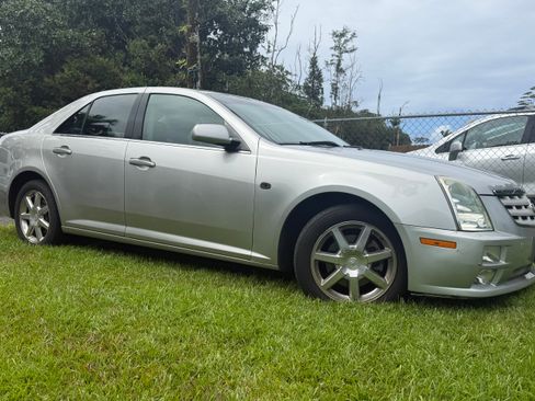 Used 2005 Cadillac STS V8 w/ Preferred Equipment Group RWD image 5