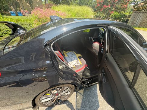 Used 2019 Subaru WRX STI image 8