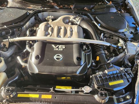 Used 2005 Nissan 350Z Touring image 24