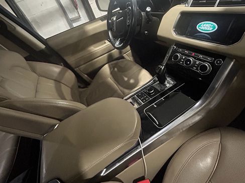 Used 2016 Land Rover Range Rover Sport HSE image 9