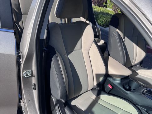 Used 2020 Subaru Outback Premium image 12