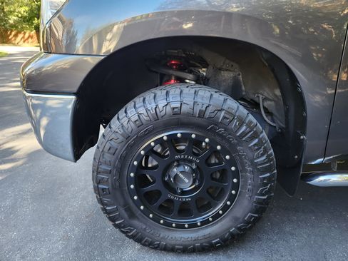 Used 2013 Toyota Tundra Pickup 4D 8 ft w/ Convenience Pkg image 9