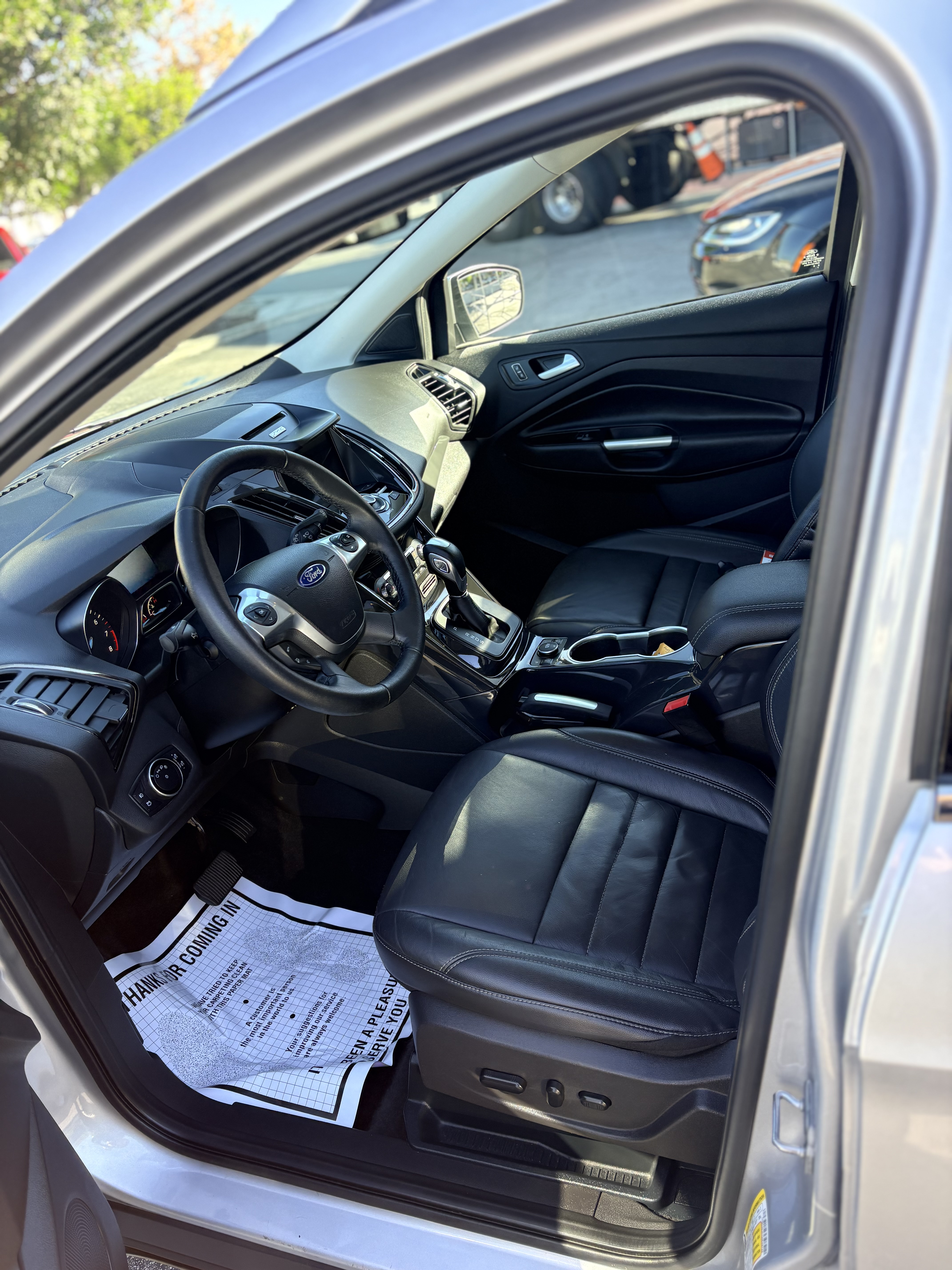 Used 2016 Ford Escape Titanium FWD image 6