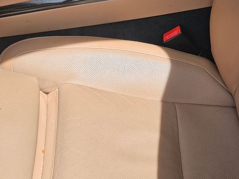 Used 2013 BMW 740i image 7