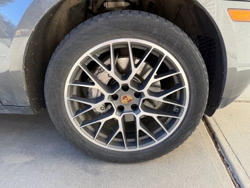 Used 2015 Porsche Macan S image 13