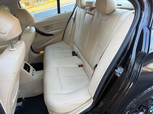 Used 2013 BMW 335i xDrive Sedan image 19