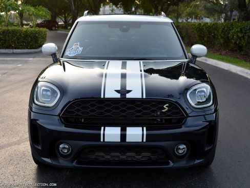 Used 2023 MINI Cooper Countryman SE w/ Storage Package image 6