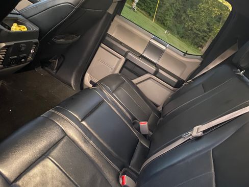 Used 2017 Ford F150 XLT w/ Equipment Group 302A Luxury image 5