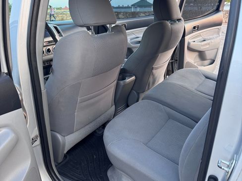Used 2010 Toyota Tacoma PreRunner RWD image 15
