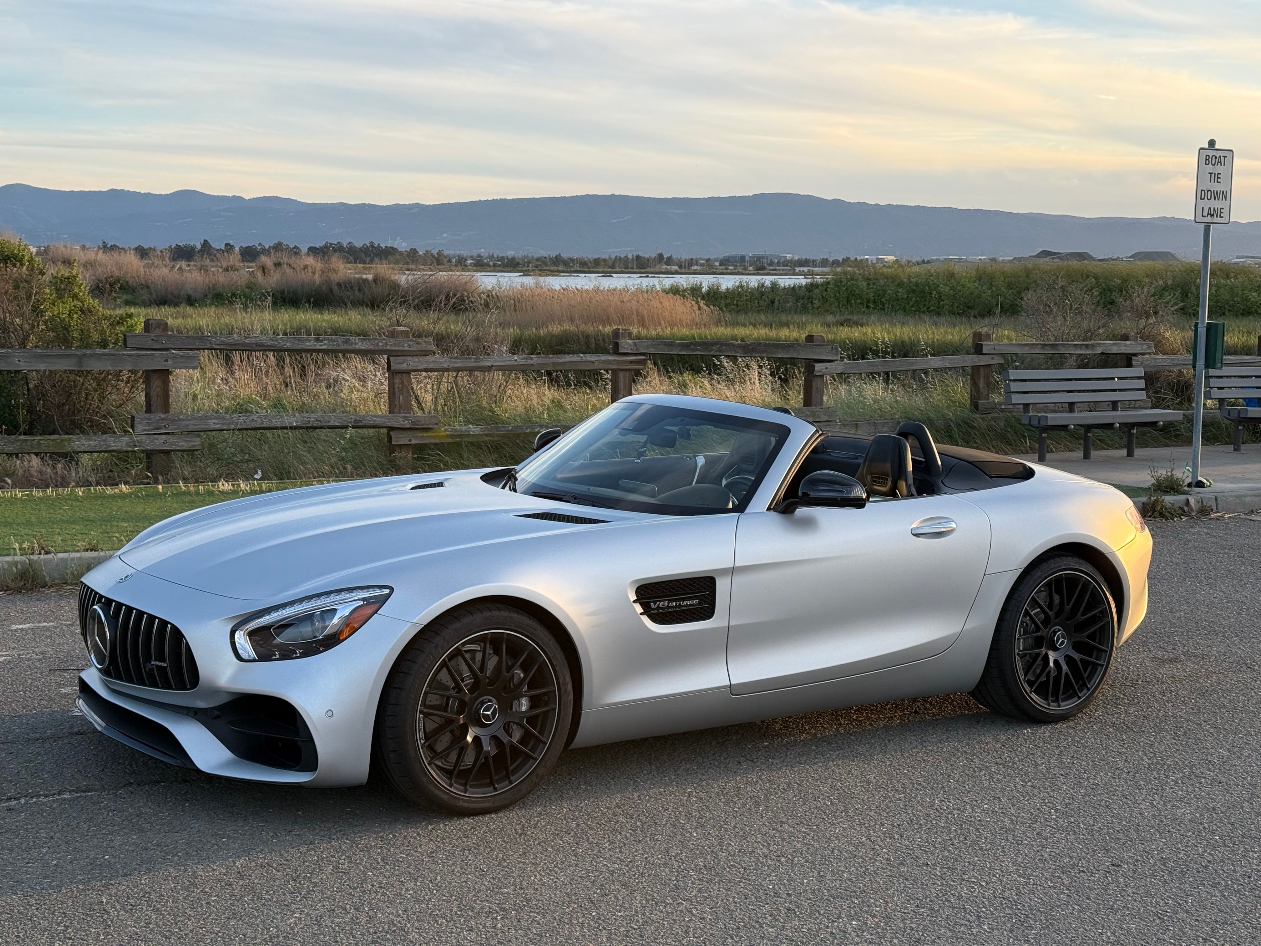 Used 2018 Mercedes-Benz AMG GT Roadster image 1