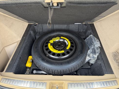 Used 2014 Mercedes-Benz ML 350 BlueTEC 4MATIC image 10