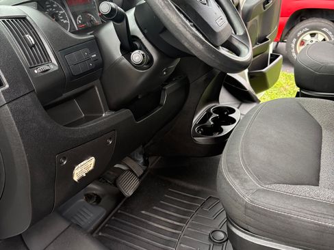 Used 2017 RAM ProMaster 2500 FWD image 14