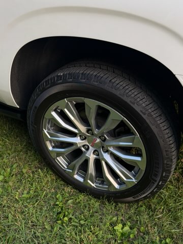 Used 2022 GMC Yukon XL Denali AWD/4WD image 16