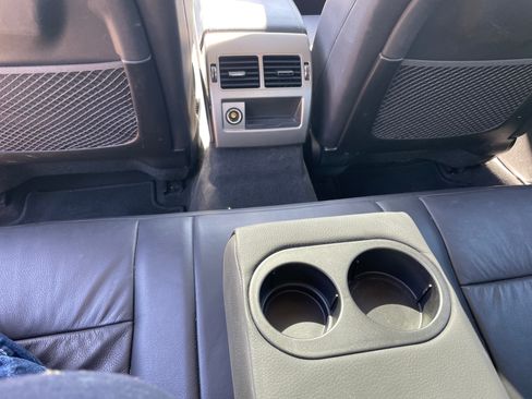 Used 2011 Jaguar XF image 6