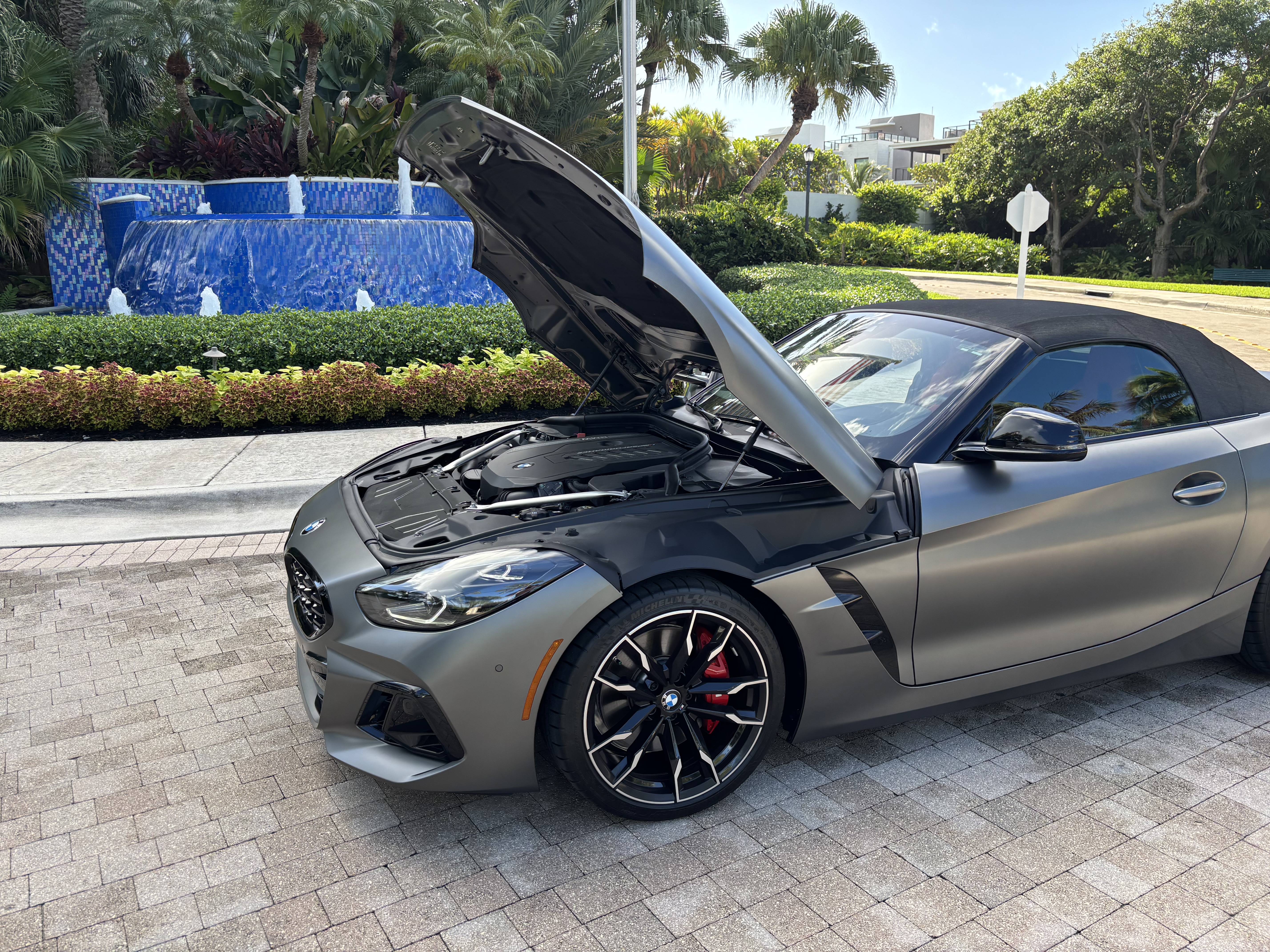 Used 2025 BMW Z4 M40i w/ Edition RWD image 23