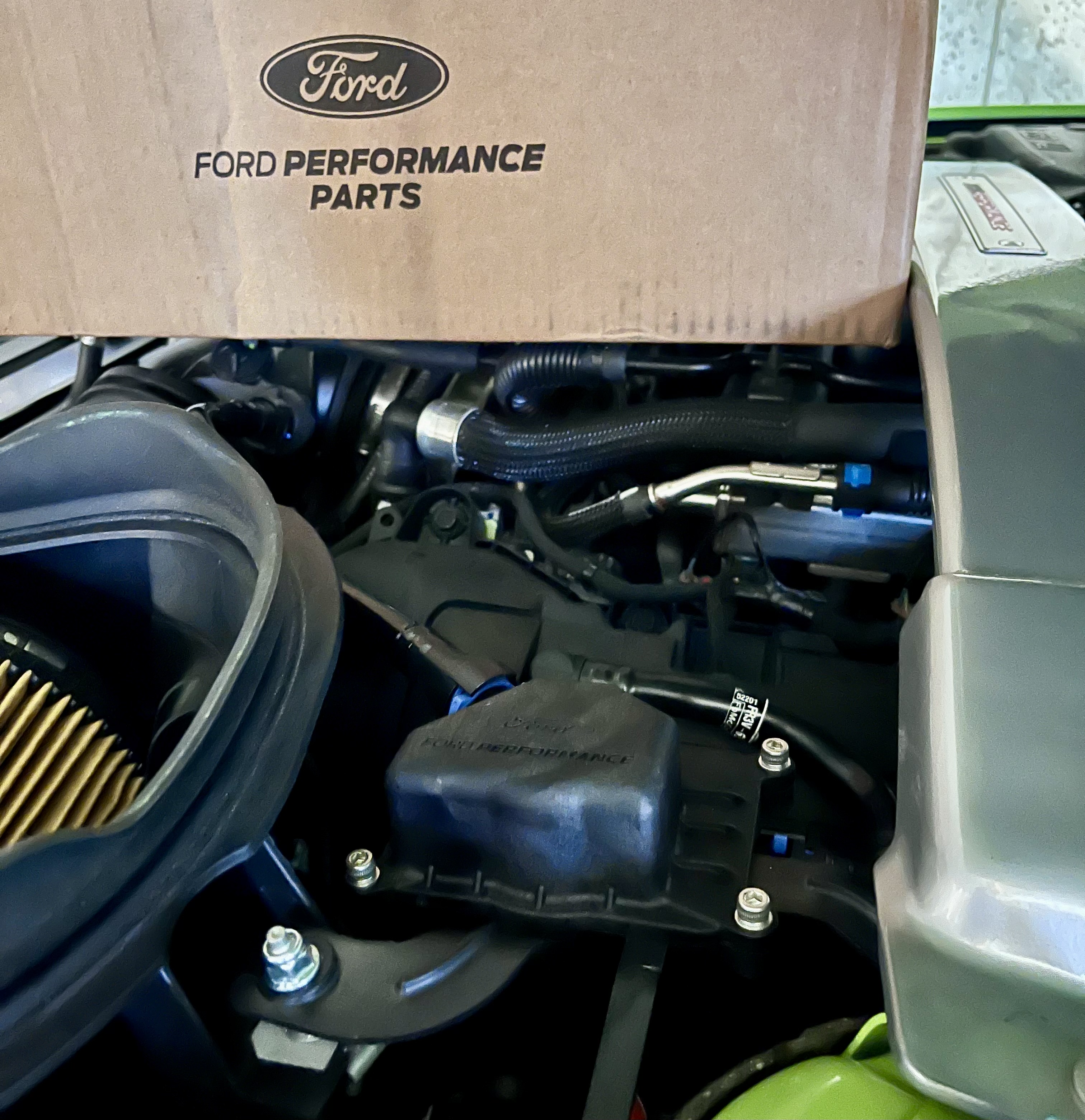 Used 2020 Ford Mustang Shelby GT350R w/ GT350R Equipment Group 920A RWD image 29
