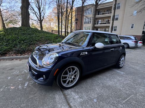 Used 2013 MINI Cooper S image 12