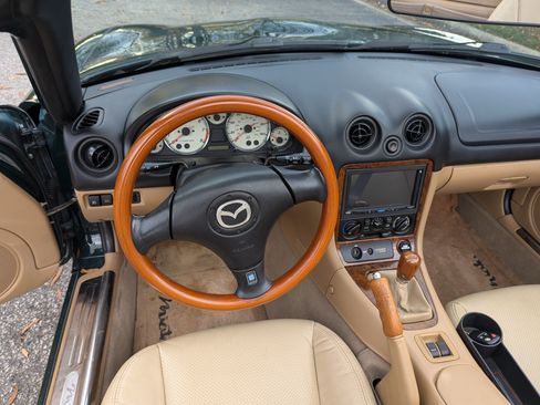 Used 2001 MAZDA MX-5 Miata SE image 12