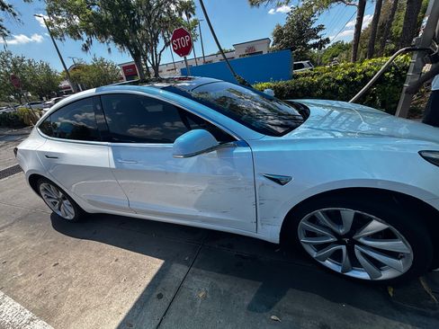 Used 2019 Tesla Model 3 Standard Range Plus RWD image 11