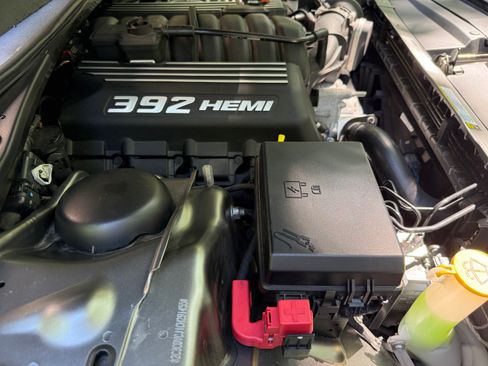 Used 2012 Dodge Challenger SRT8 RWD image 16