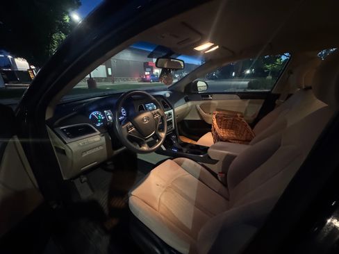 Used 2017 Hyundai Sonata SE image 11