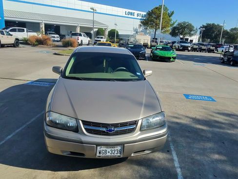 Used 2003 Chevrolet Impala Sedan image 2