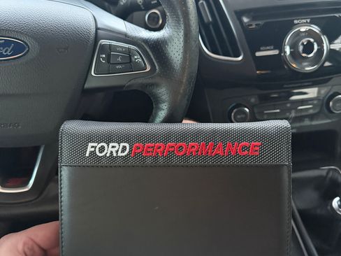 Used 2016 Ford Focus ST w/ Equipment Group 402A image 19