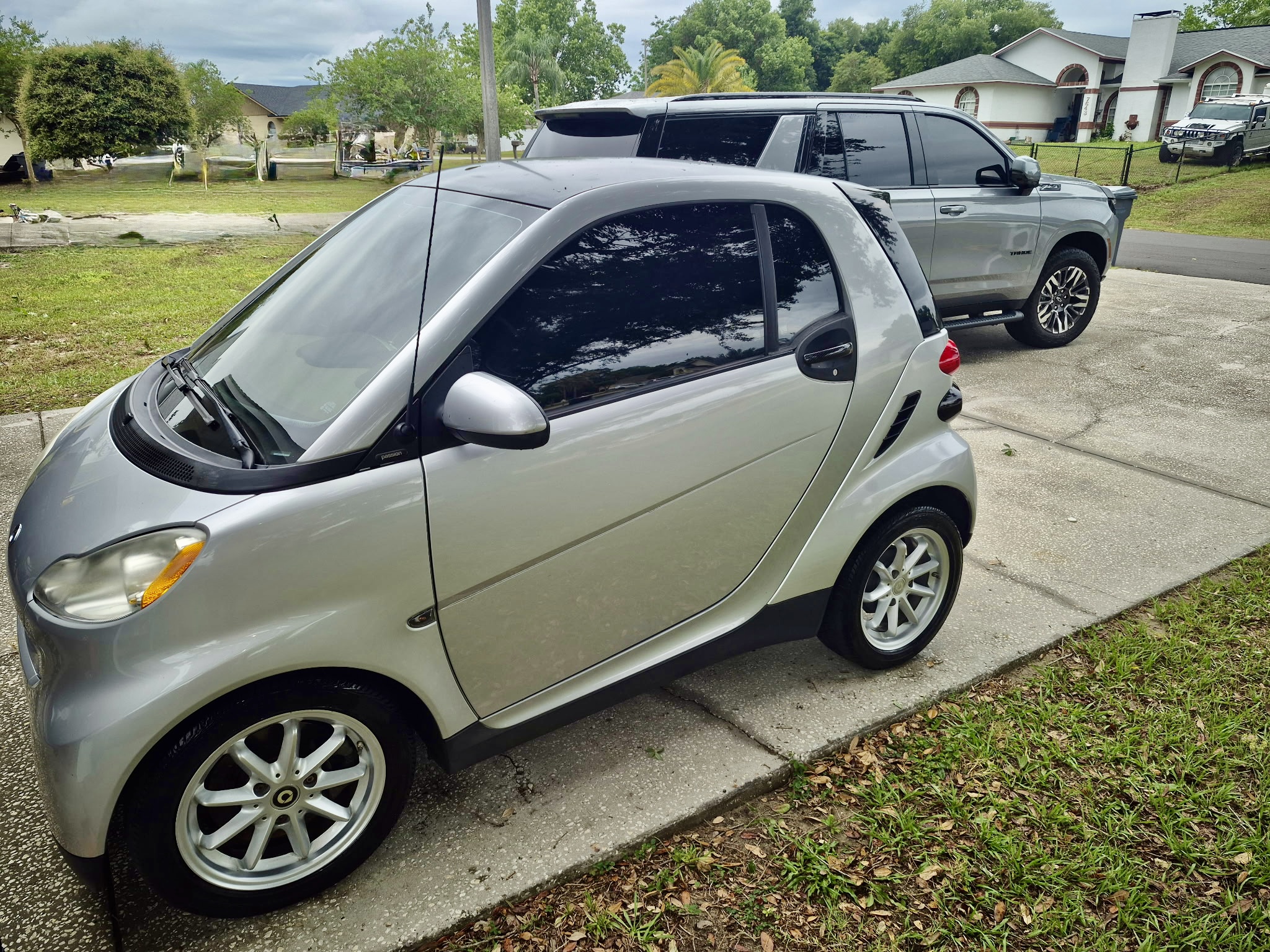 Used 2009 smart fortwo passion RWD image 12