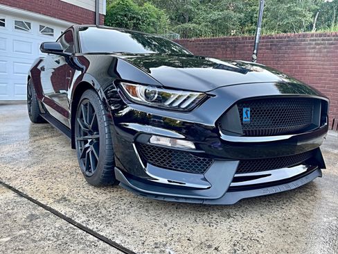 Used 2018 Ford Mustang Shelby GT350 w/ Convenience Package image 1