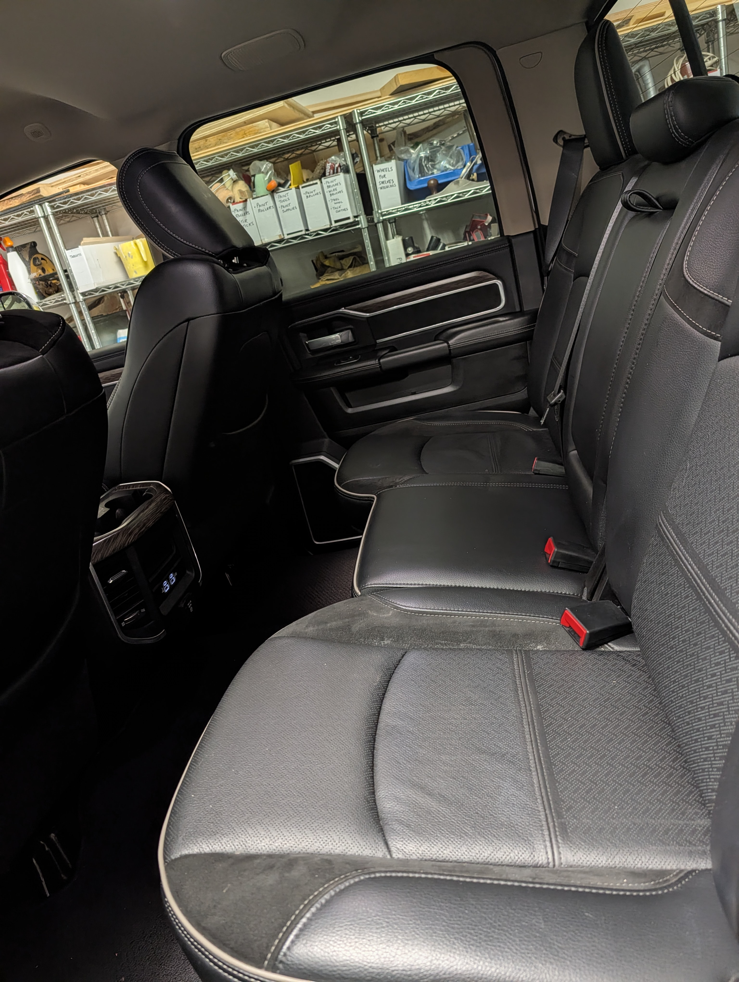 Used 2020 RAM 3500 Laramie AWD/4WD image 19