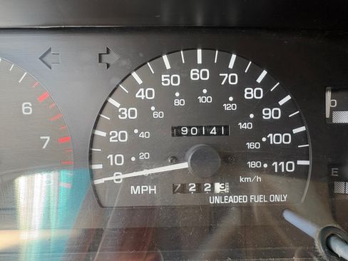 Used 1995 Toyota 4Runner SR5 image 8
