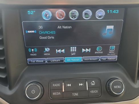 Used 2018 GMC Acadia Denali image 9