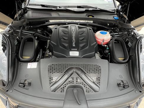 Used 2018 Porsche Macan GTS image 26