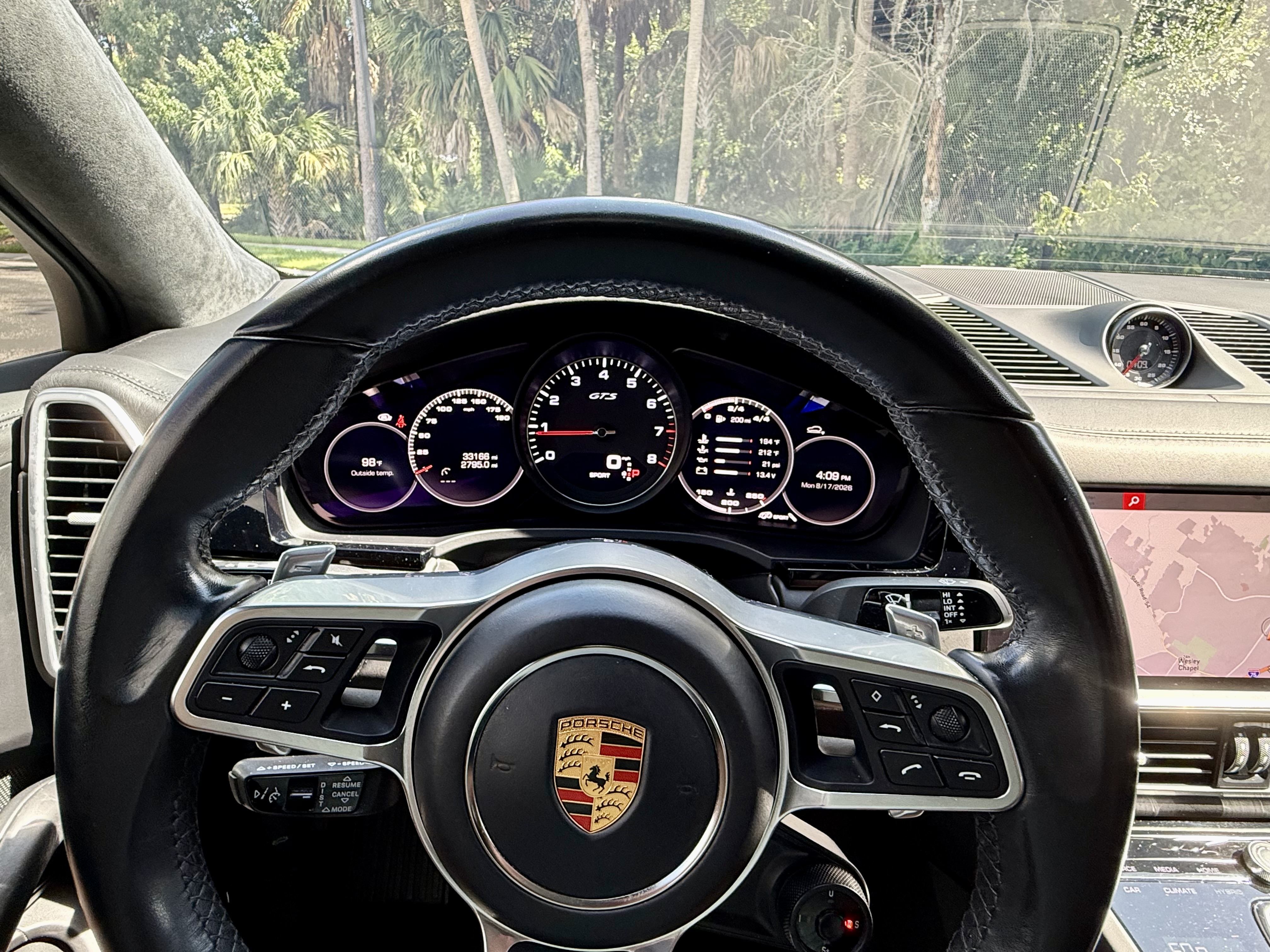 Used 2021 Porsche Cayenne GTS AWD/4WD image 16