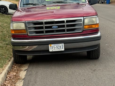 Used 1994 Ford F150 2WD Regular Cab image 1